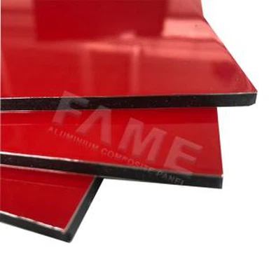 Lesklý červený ACP na jedné straně nepřerušený