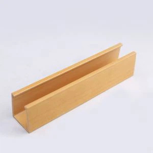 Stropní lineární hliníkový strop